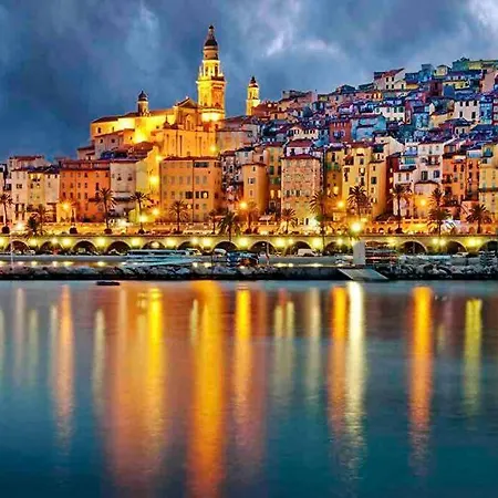 De La Plage, Au Bord De La *