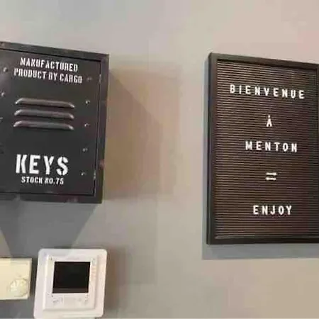 Apartamento De La Plage, Au Bord De La Menton