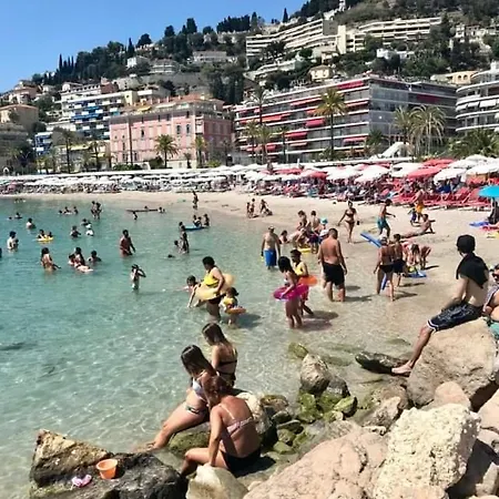 De La Plage, Au Bord De La *